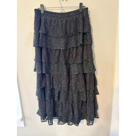 Listicle Charcoal Floral Lace Ruffle Tier Maxi Skirt Size L Boho - Picture 3 of 9